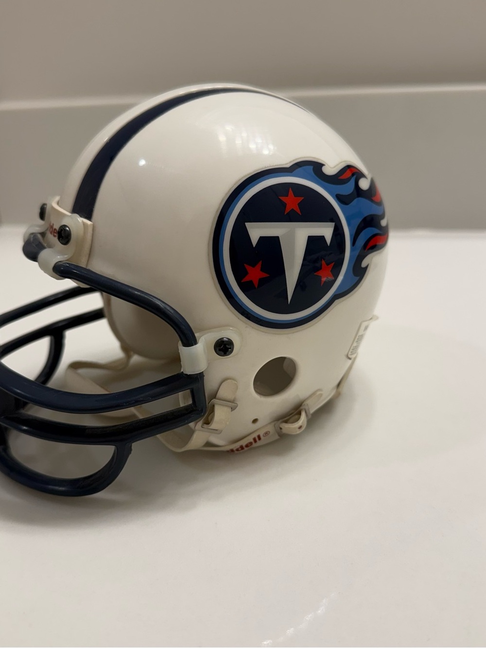 Tennessee Titans Mini Riddell Helmet - Picture 3 of 7